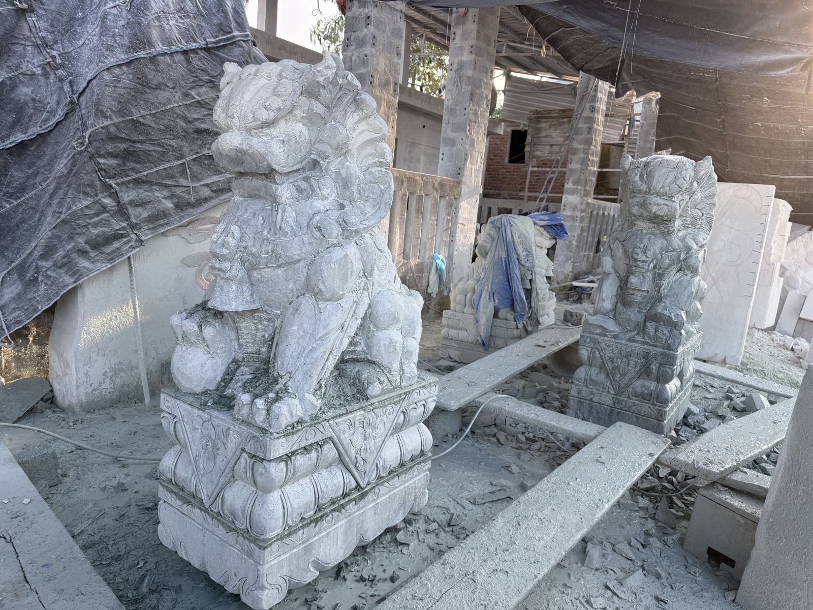 điêu khắc kỳ lân đá xanh ấn độ