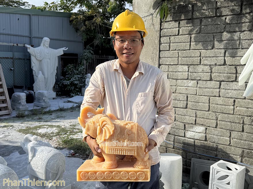 tượng voi đá ngọc hoàng long