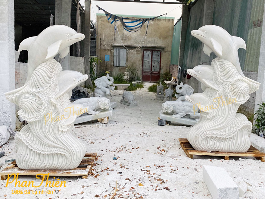 Tượng Cá Heo Phun Nước Đá Cẩm Thạch Trắng