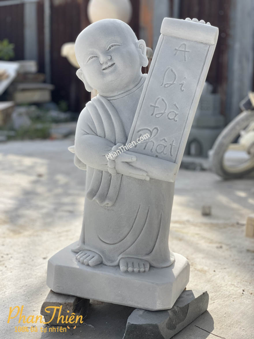 Tượng Chú Tiểu Đứng Đá Trắng Xám Mịn