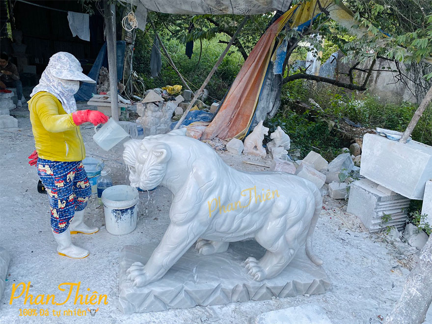 Tượng Con Cọp Đá Cẩm Thạch Trắng