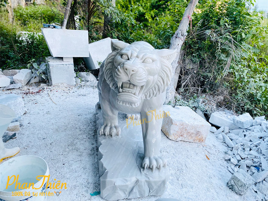 Tượng Con Cọp Đá Cẩm Thạch Trắng