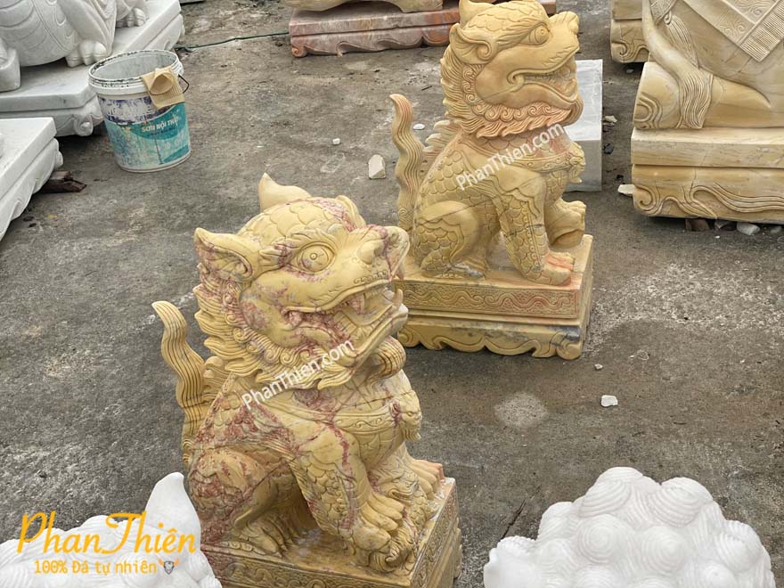 Tượng Con Nghê Đá Cà Rốt Vàng​ 