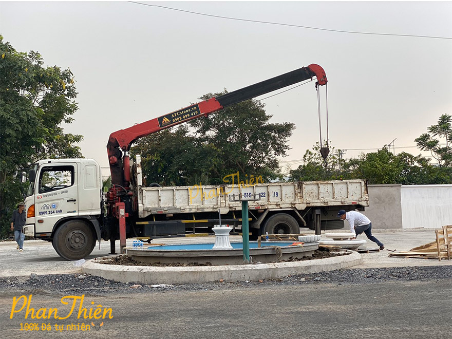 Bàn Giao và Lắp Đặt Đài Phun Nước cho Công ty Phước Hưng Long An 