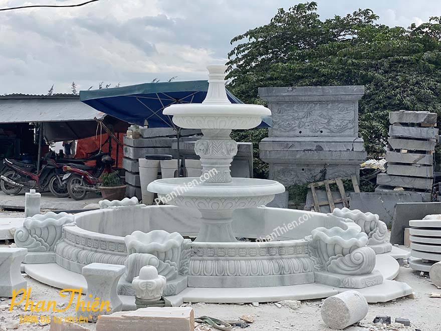 đài phun nước bằng đá