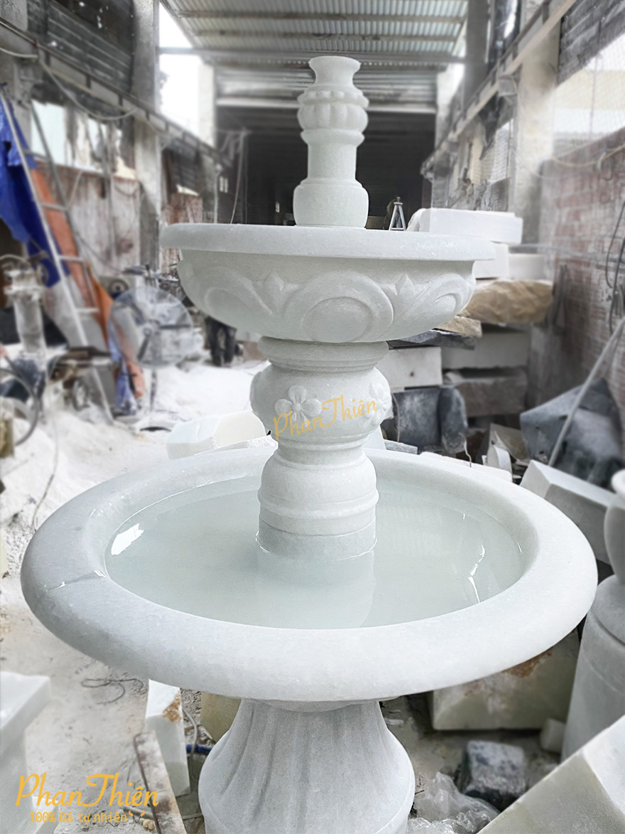 Đài phun nước bằng đá