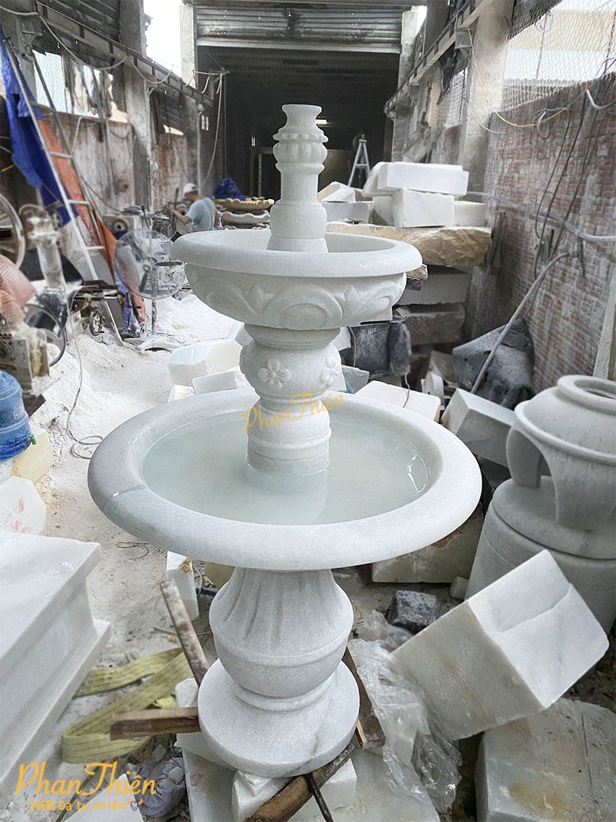 Đài phun nước bằng đá