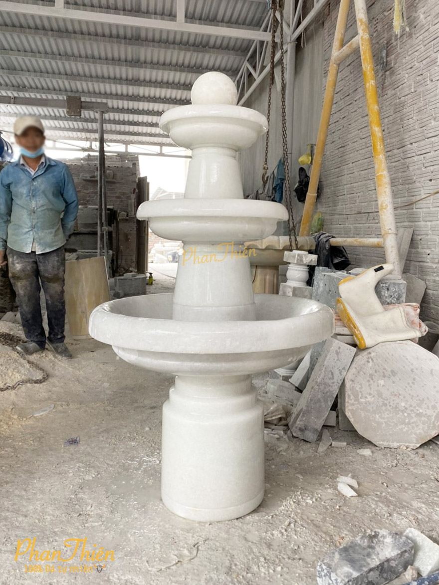 Đài Phun Nước Bi Xoay