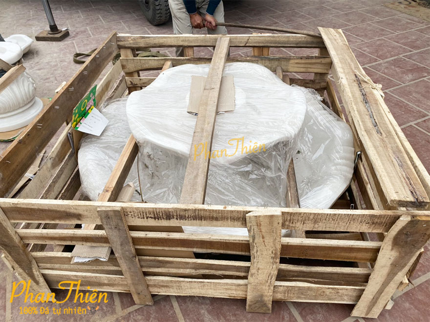 Điêu khắc và lắp đặt Đài Phun Nước