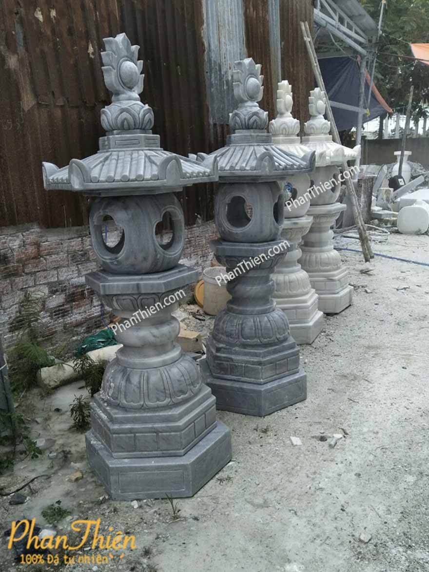 Đèn Đá Sân Vườn Cẩm Thạch Xám và Trắng