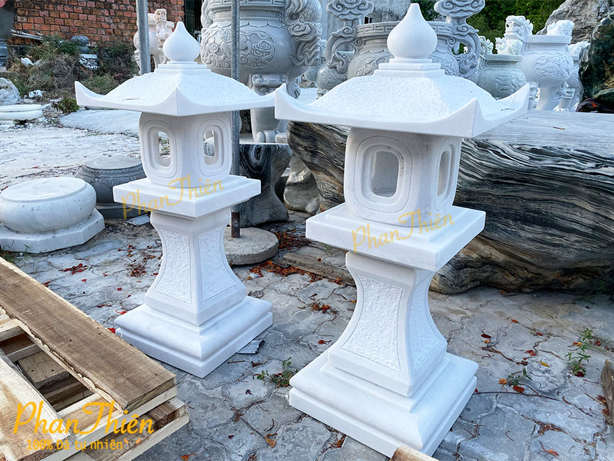 Đèn Đá Sân Vườn