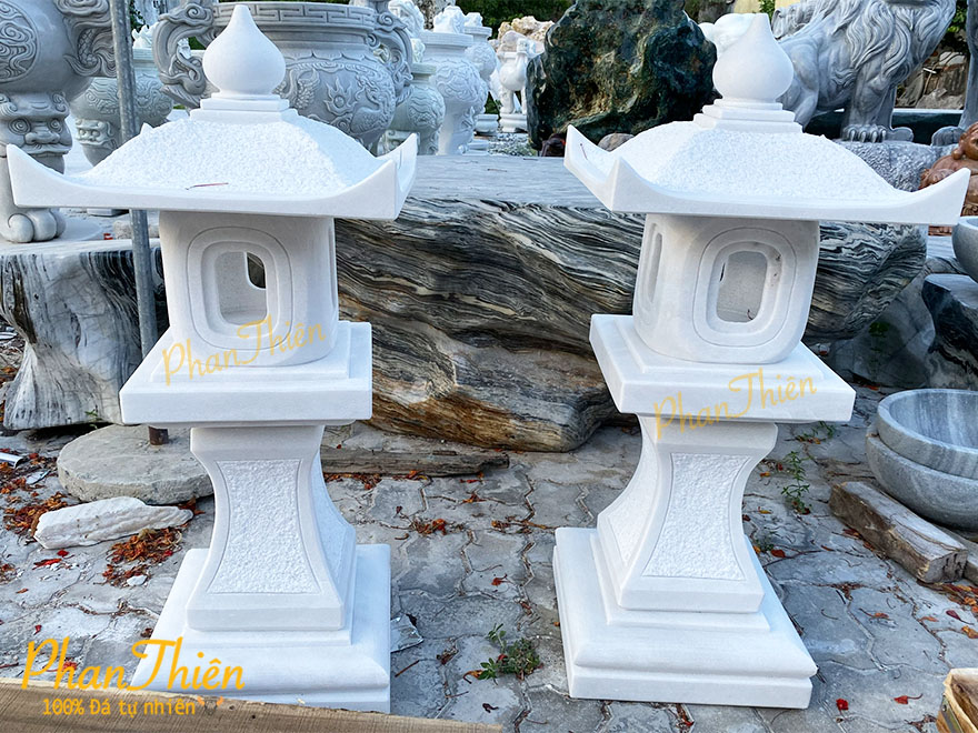 Đèn Đá Sân Vườn