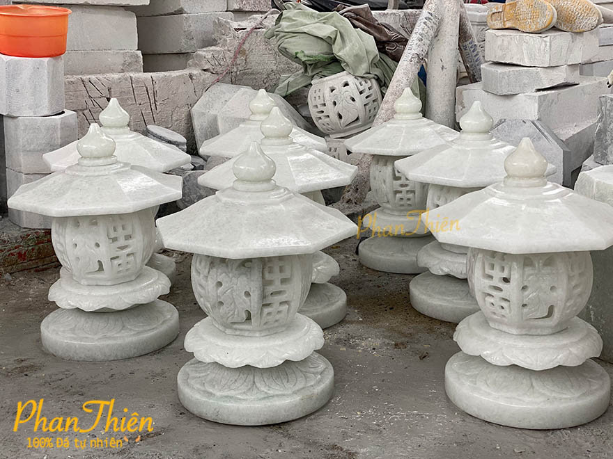 đèn đá sân vườn