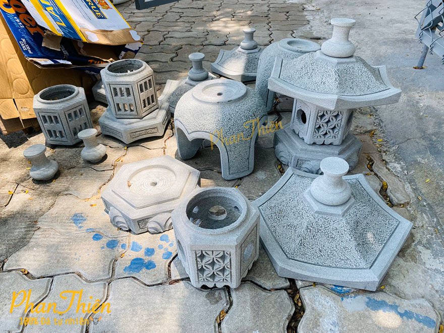 Đóng kiện bàn giao Đèn Đá Sân Vườn cho khách hàng Nha Trang