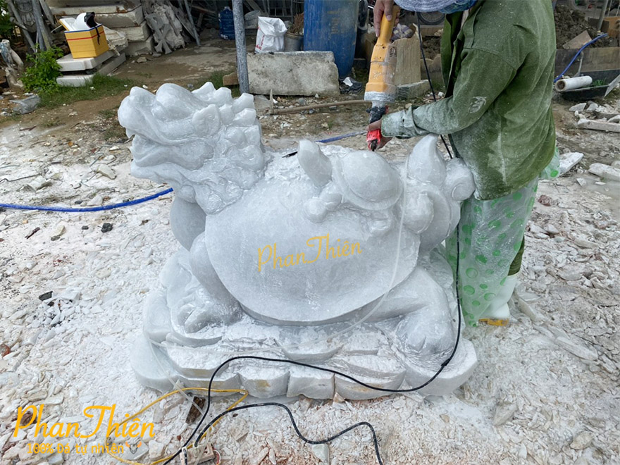 Điêu khắc và lắp đặt Long Quy hoá rồng