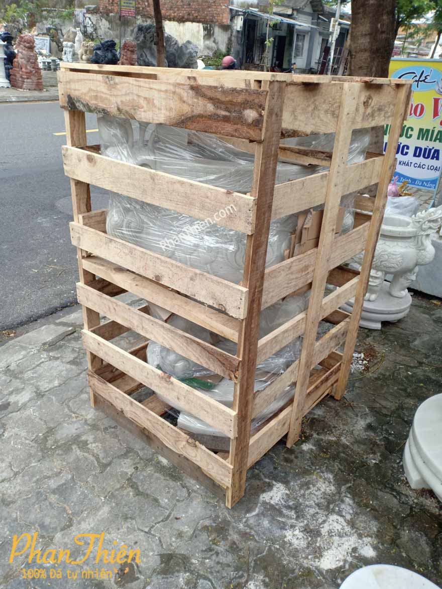 Lư Hương Chạm Sen bằng Đá Trắng Mịn