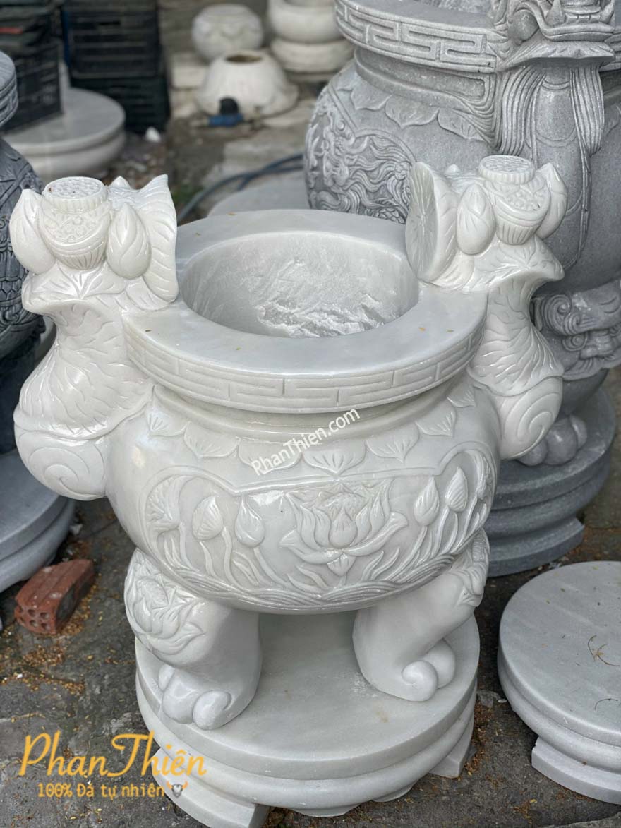 lư hương chạm sen đá trắng mịn