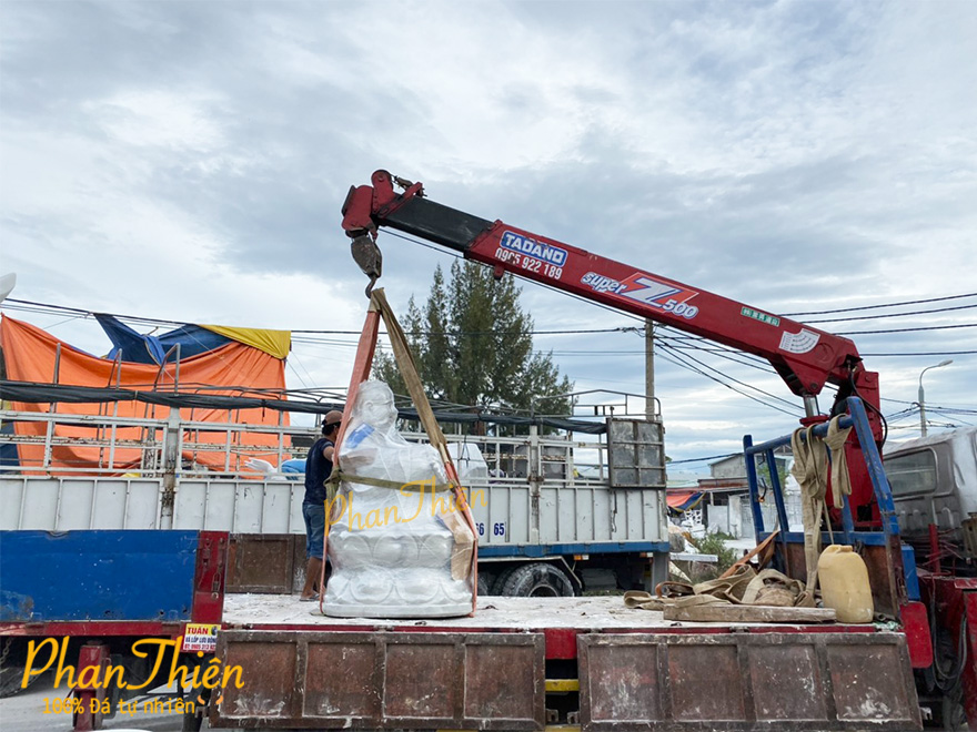 Tượng Phật Di Lặc bằng Đá Tự Nhiên và Nguyên Khối