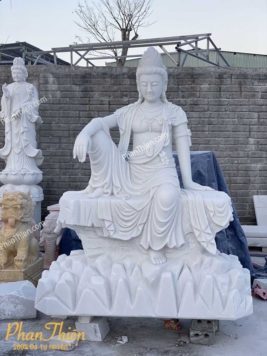 Tượng Phật Quan Âm Ngồi Tự Tại Đá Trắng