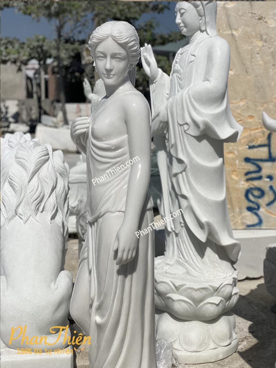 tượng cô gái bằng đá