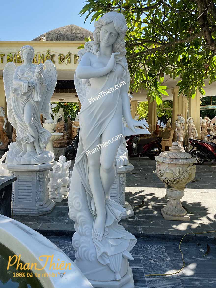tượng cô gái bằng đá