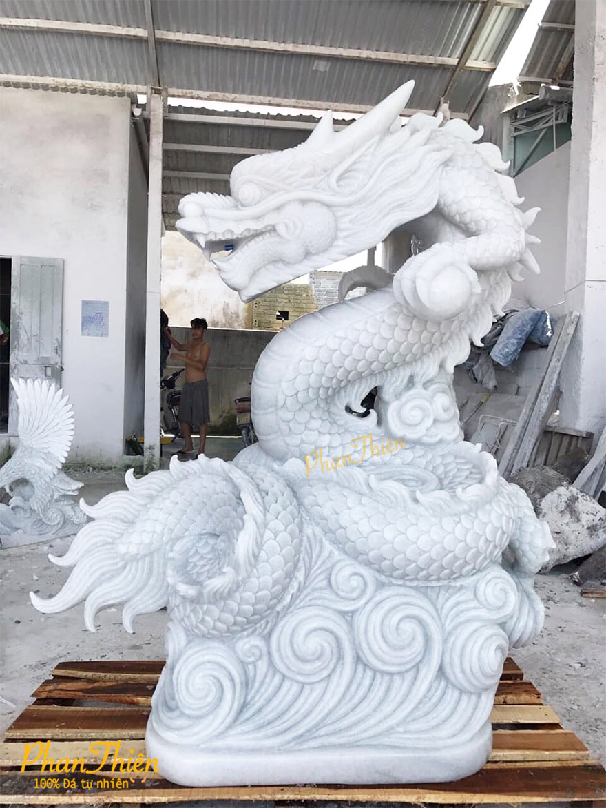 Tượng Rồng bằng đá