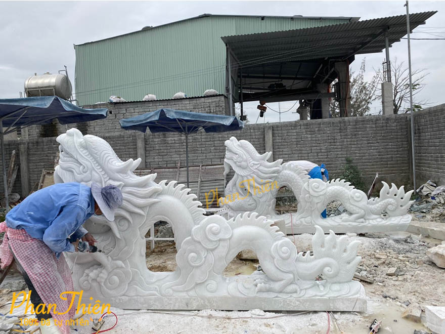 tượng rồng đá tự nhiên