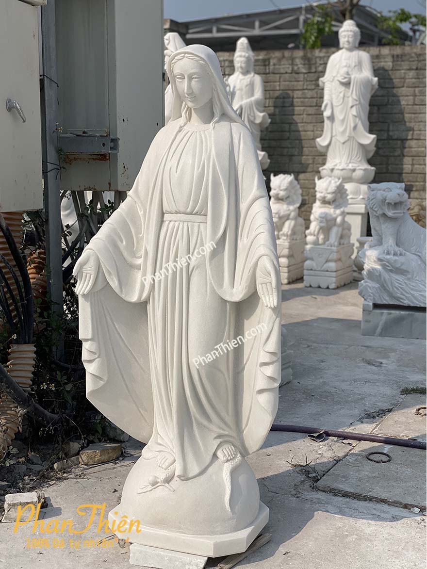 tượng đức mẹ ban ơn bằng đá
