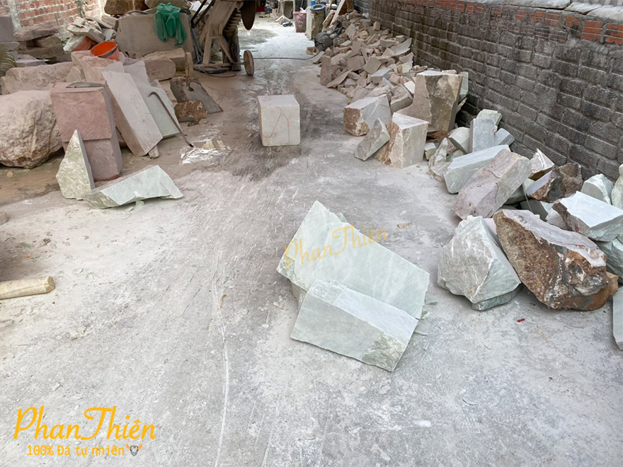 Điêu Khắc và Bàn Giao Cặp Voi cho Khách Hàng tại Sài Gòn - Covid19