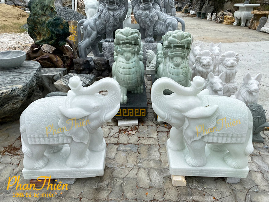 Tượng Voi Đá Cẩm Thạch Trắng Xanh